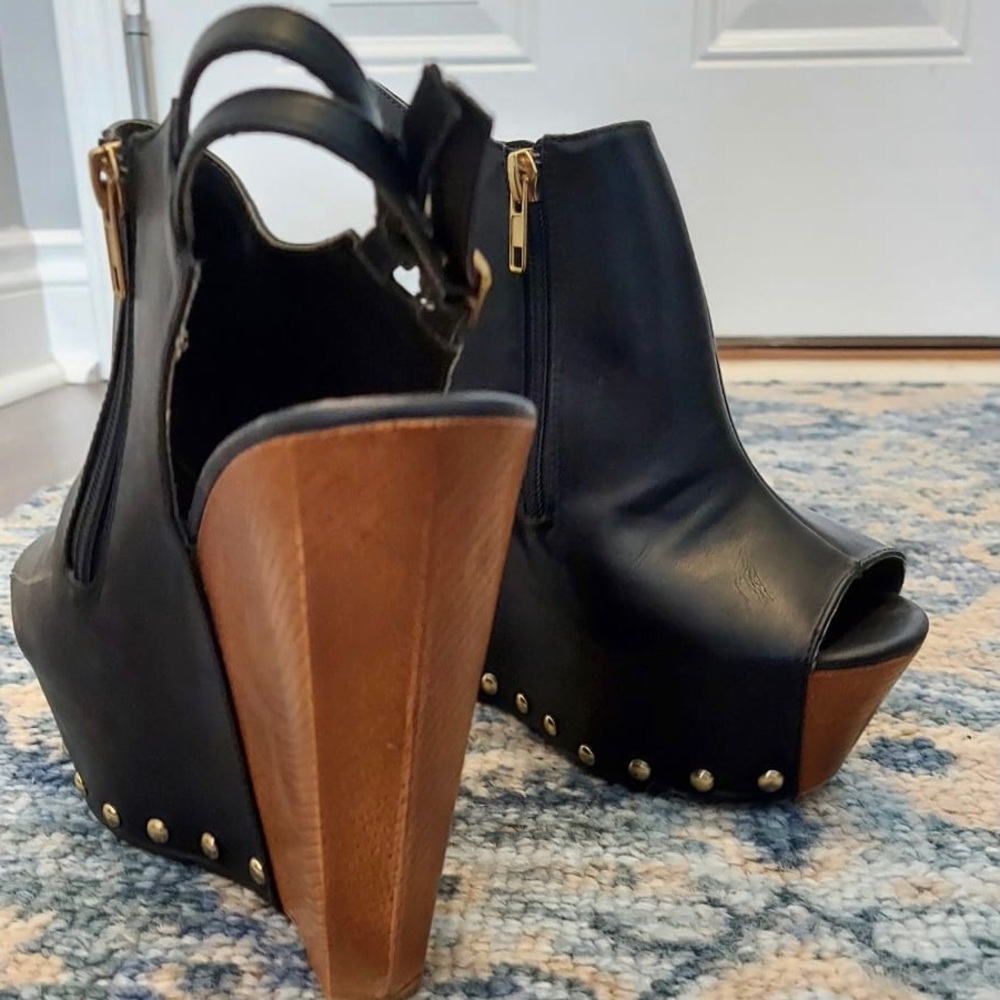 High wedge black heel